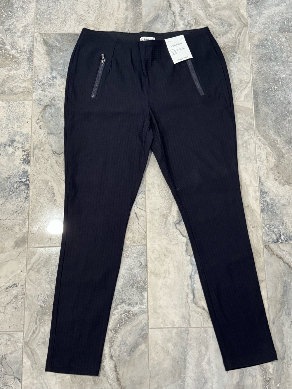 Calvin Klein Black Women's Cropped Slim Ankle Pants